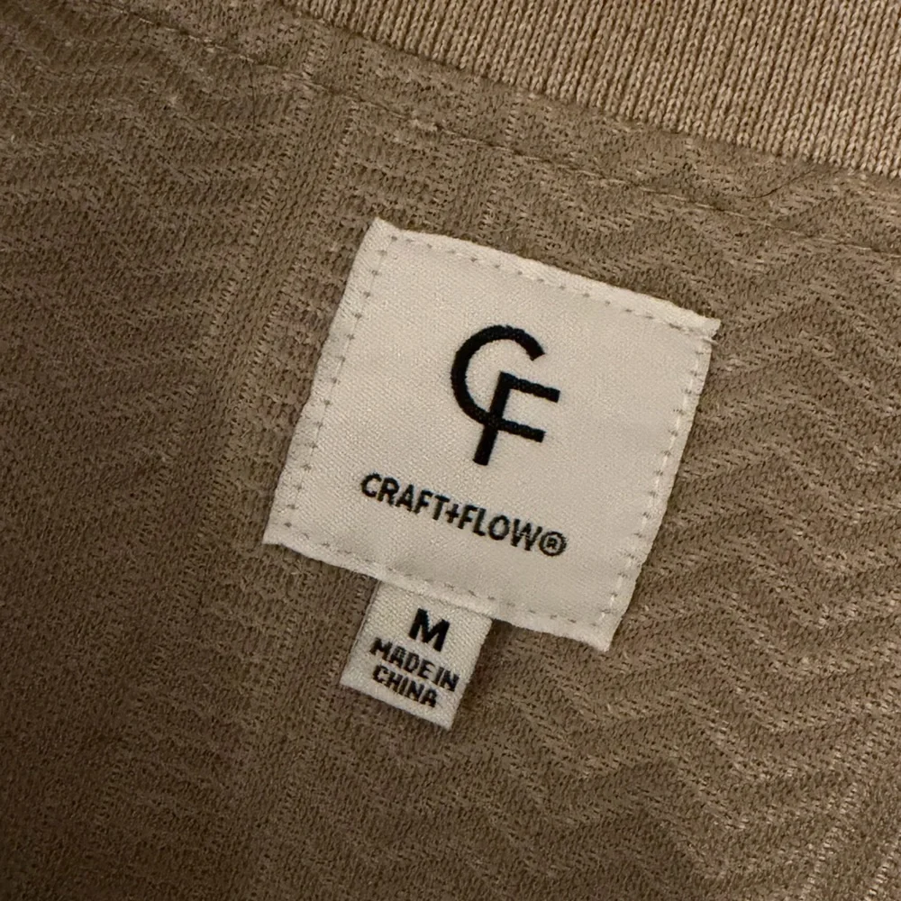 CRAFT & FLOW button up - Picture 10 of 10